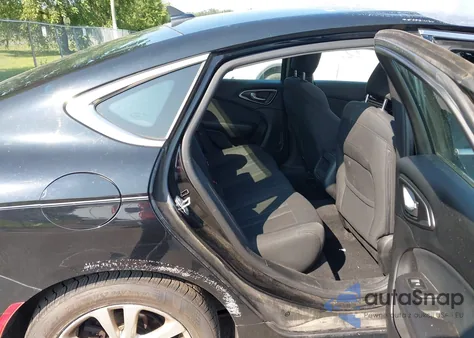 2016 Chrysler 200 Limited z USA, uszkodzony, nr VIN 1C3CCCAB2GN124083